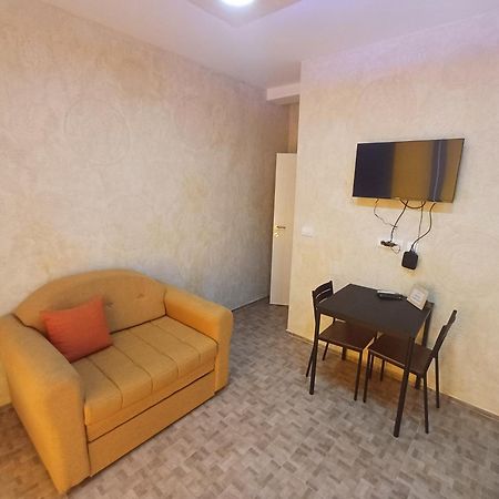 Airport View Apartment Belgrade Exterior photo