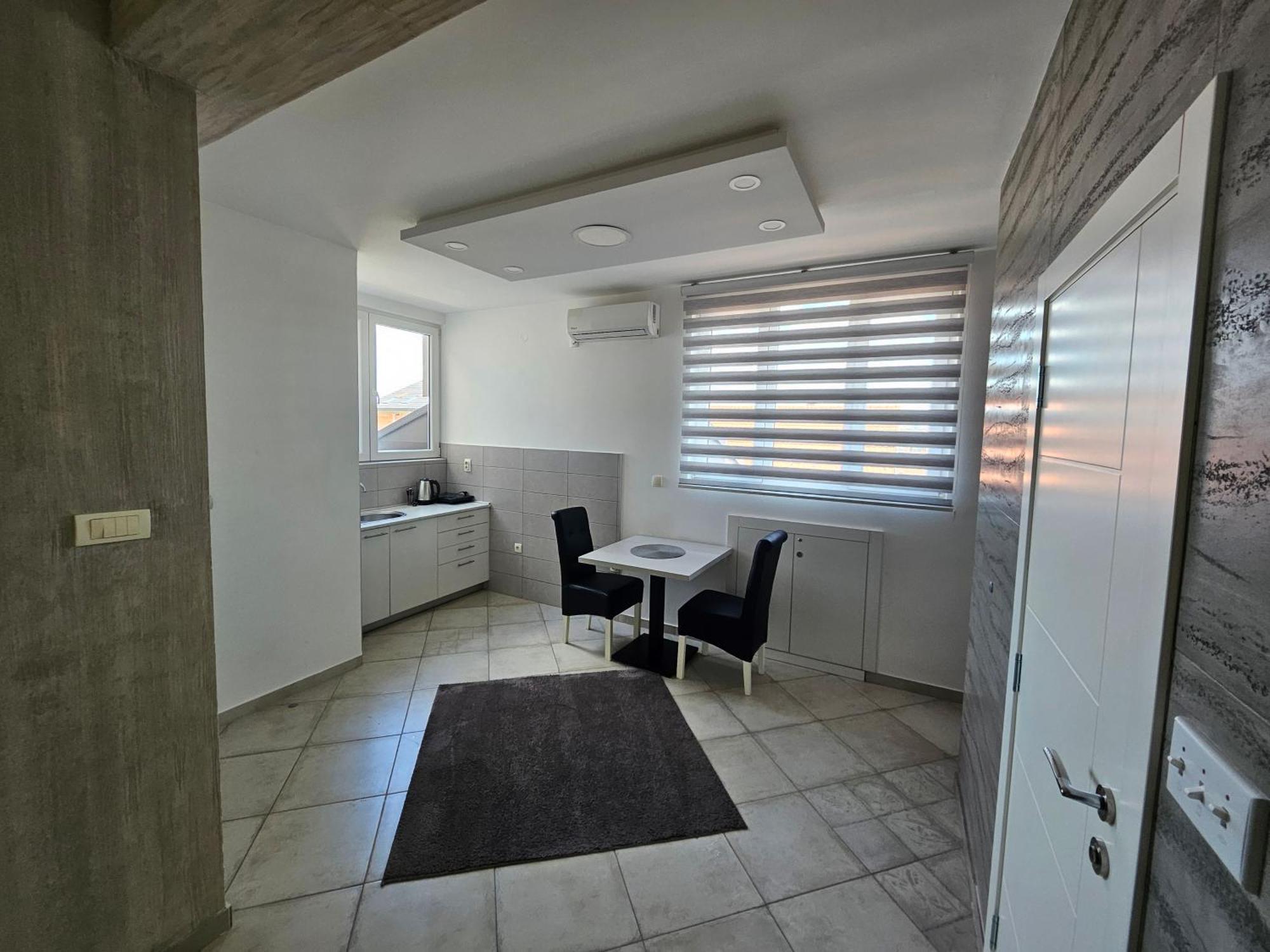 Airport View Apartment Belgrade Exterior photo